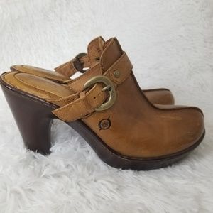 Born Clogs size 8